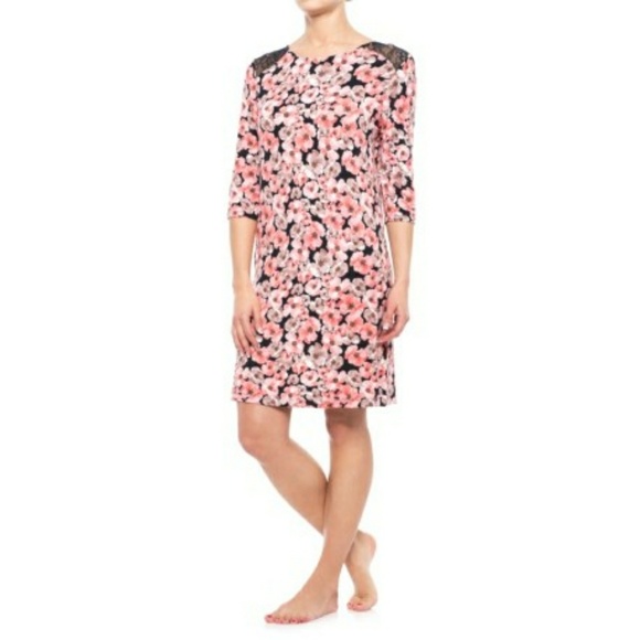 Carole Hochman Other - Carole Hochman Lace-Shoulder Nightgown